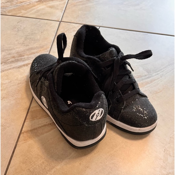 Rolling shoes - Picture 2 of 2